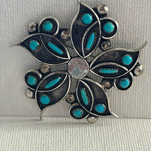 Vintage Signed Zuni Turquoise Silver Pin or Pendant - Rate Find! - Picture 9 of 9